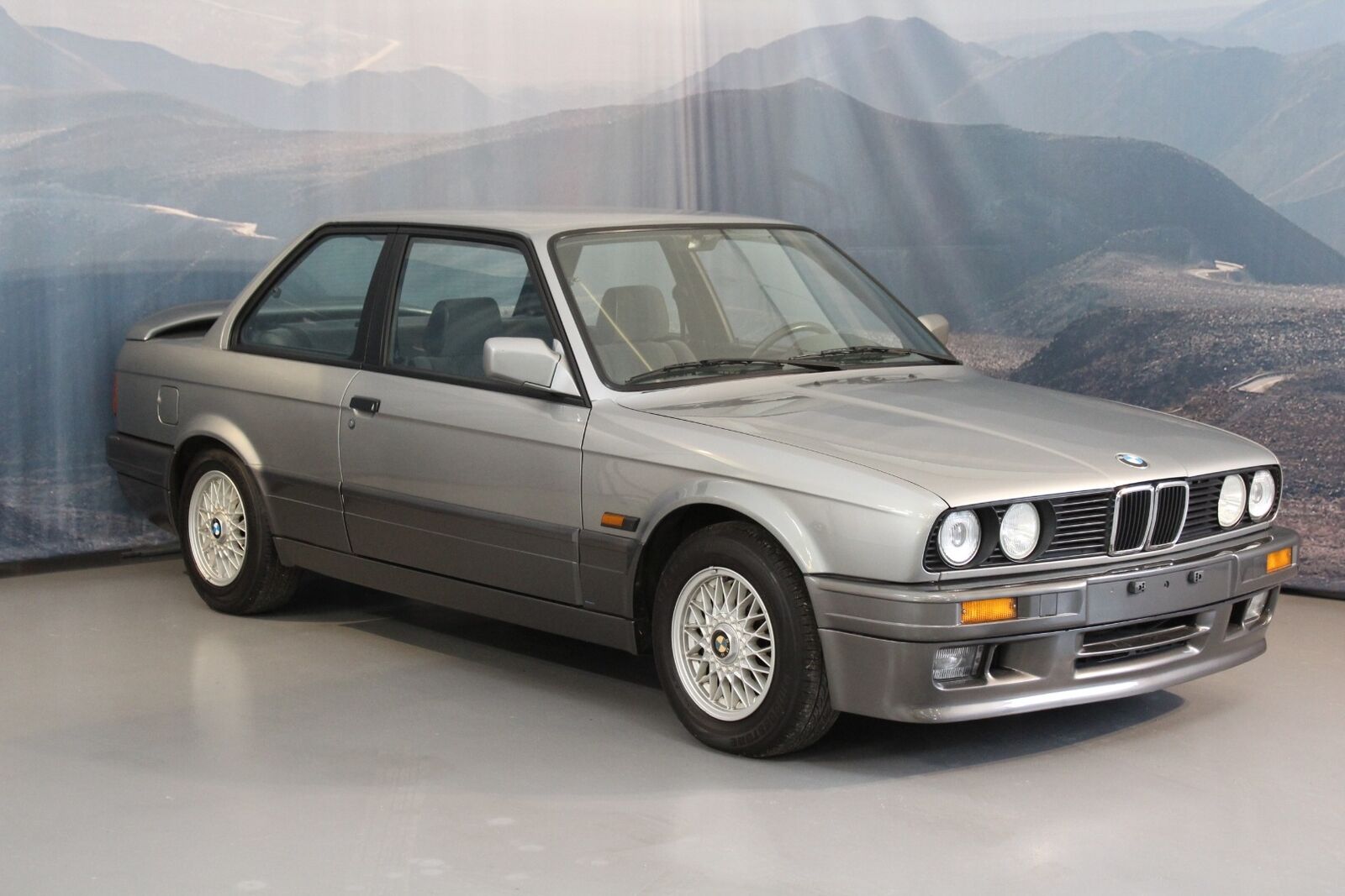 BMW 3 Series 1988